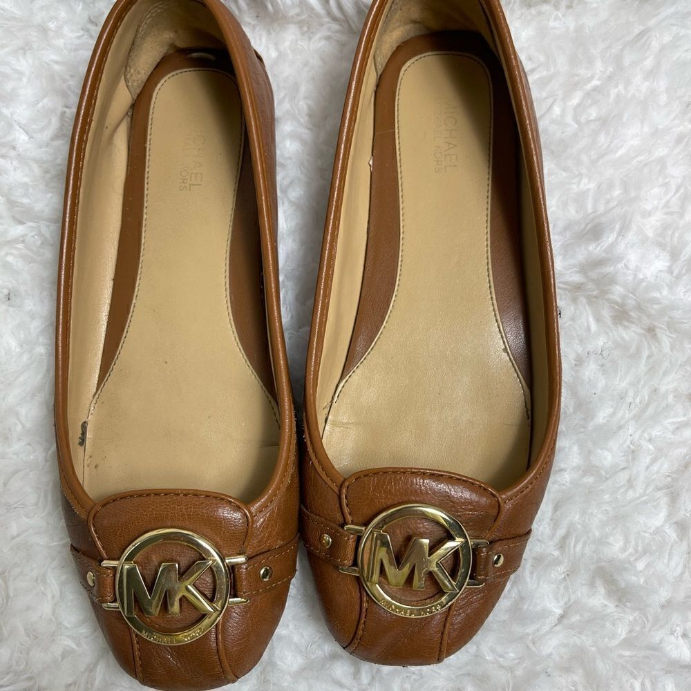 Michael Kors Fulton leather tan slip on flats with gold tone logo accent SZ7.5M - Picture 4 of 10